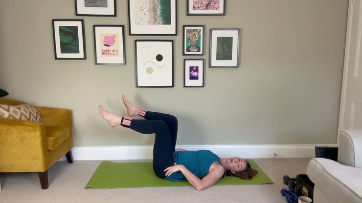 Tuesday 17:3 Equipment used hand weights